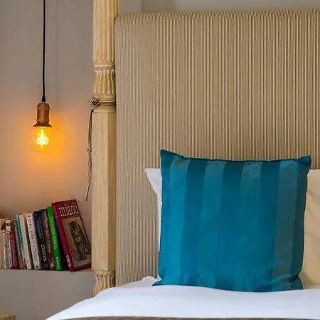 Marchesa Da Bica Luxury